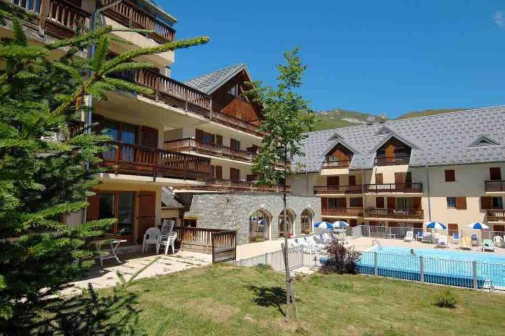 Ferienwohnung Logement 4/6 Personnes A La Montagne Avec Piscine Saint-Sorlin-d'Arves Exterior foto